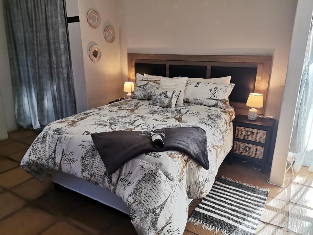 Mia Hills Guest House Hartbeespoort Extérieur photo